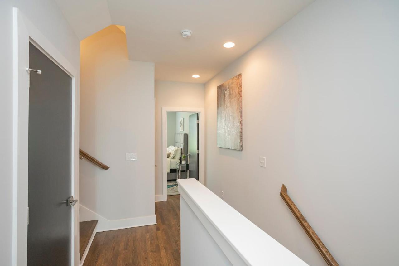 Luxury Townhome Skyline Views Mins To Dt Nashville Esterno foto