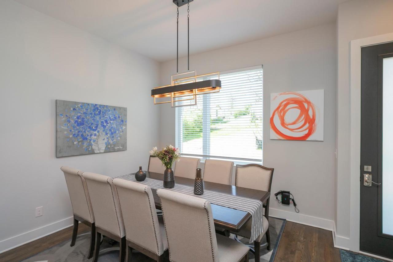 Luxury Townhome Skyline Views Mins To Dt Nashville Esterno foto