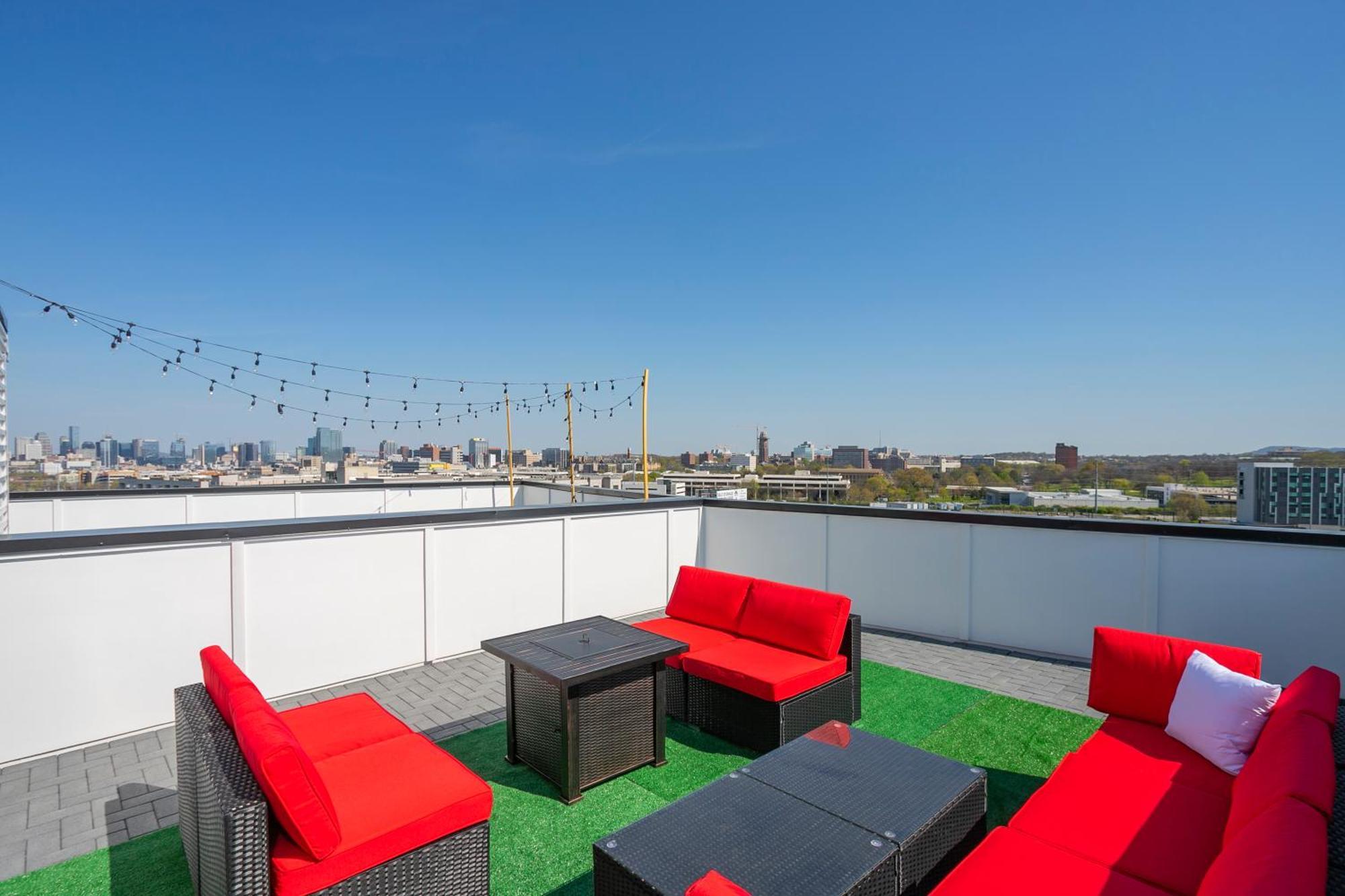Luxury Townhome Skyline Views Mins To Dt Nashville Esterno foto