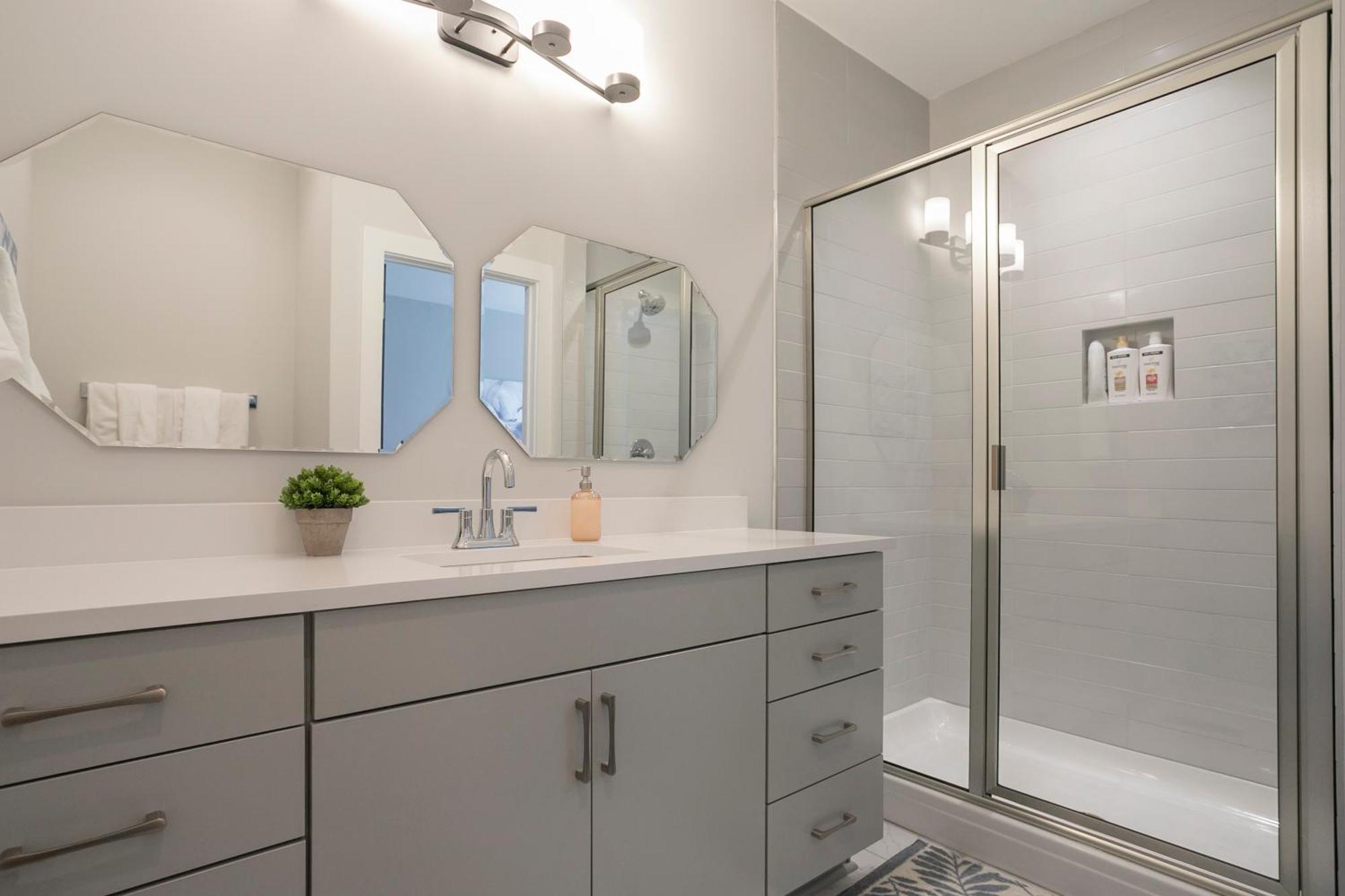Luxury Townhome Skyline Views Mins To Dt Nashville Esterno foto