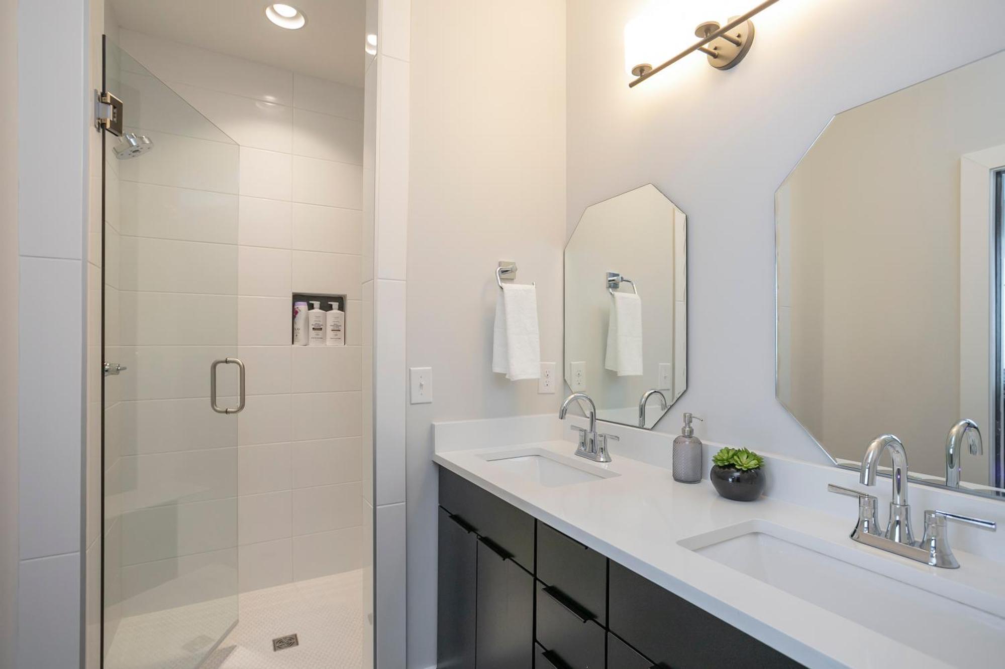 Luxury Townhome Skyline Views Mins To Dt Nashville Esterno foto