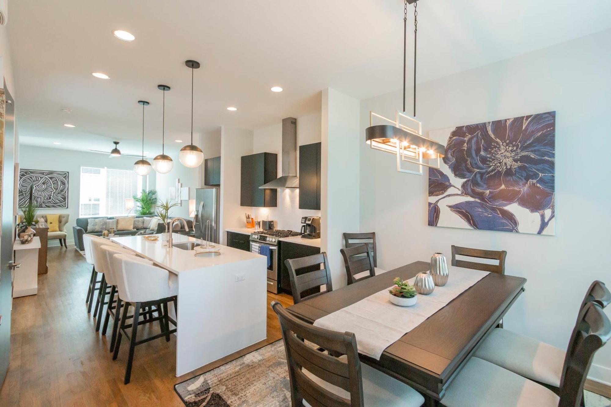 Luxury Townhome Skyline Views Mins To Dt Nashville Esterno foto
