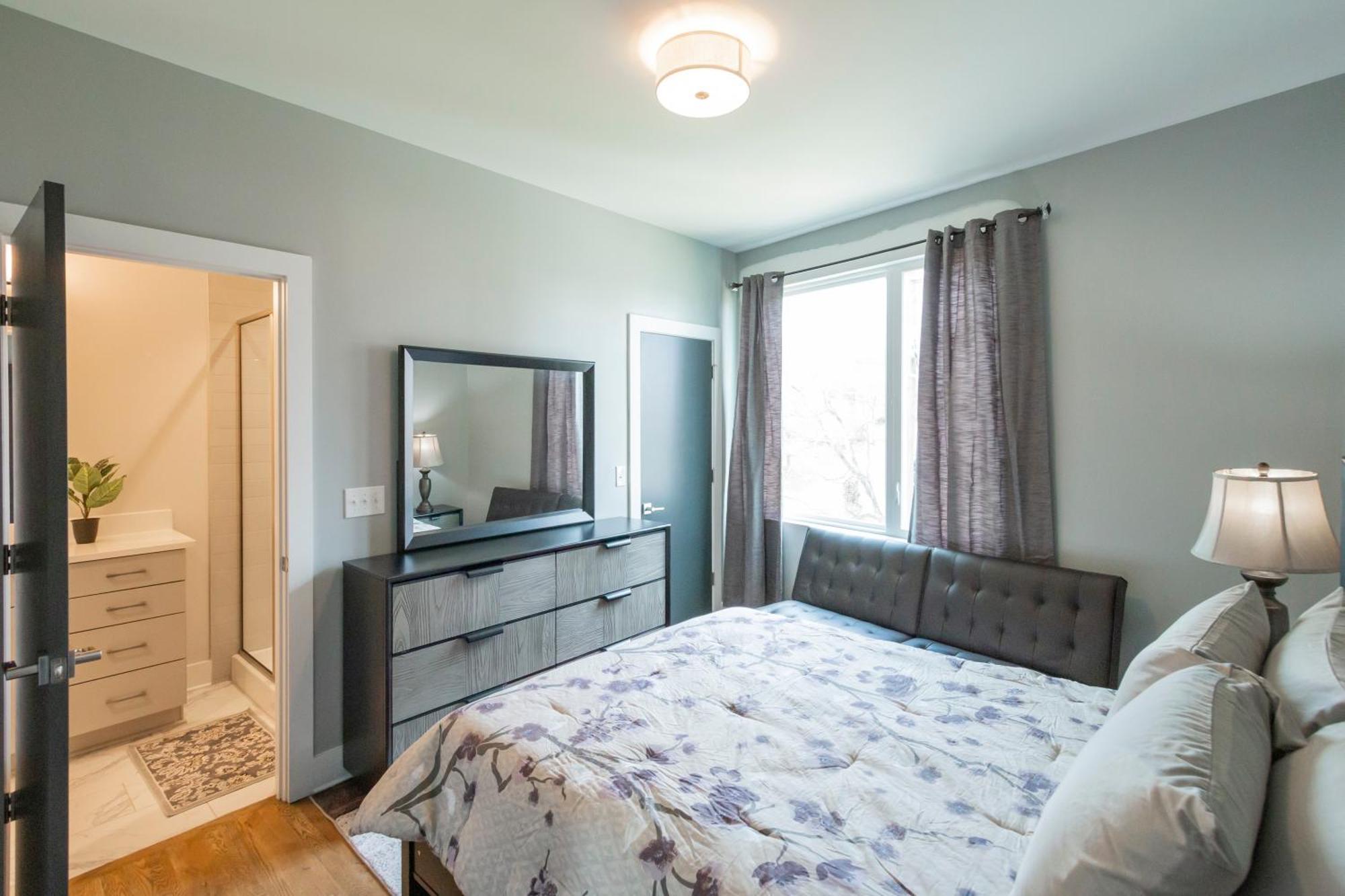 Luxury Townhome Skyline Views Mins To Dt Nashville Esterno foto