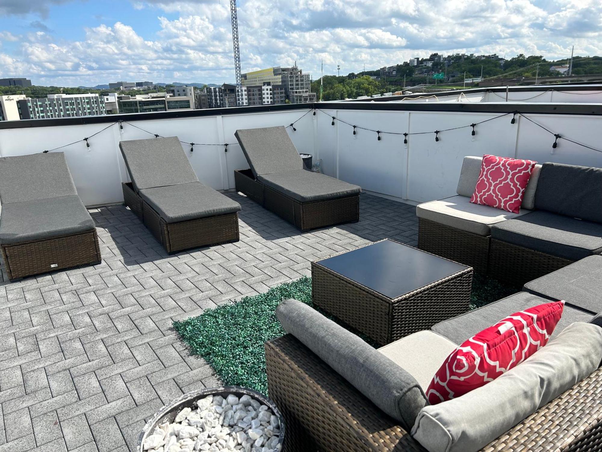 Luxury Townhome Skyline Views Mins To Dt Nashville Esterno foto